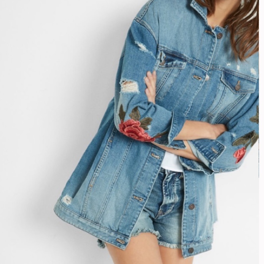 Express Oversized Boyfriend Jean Jacket size XS